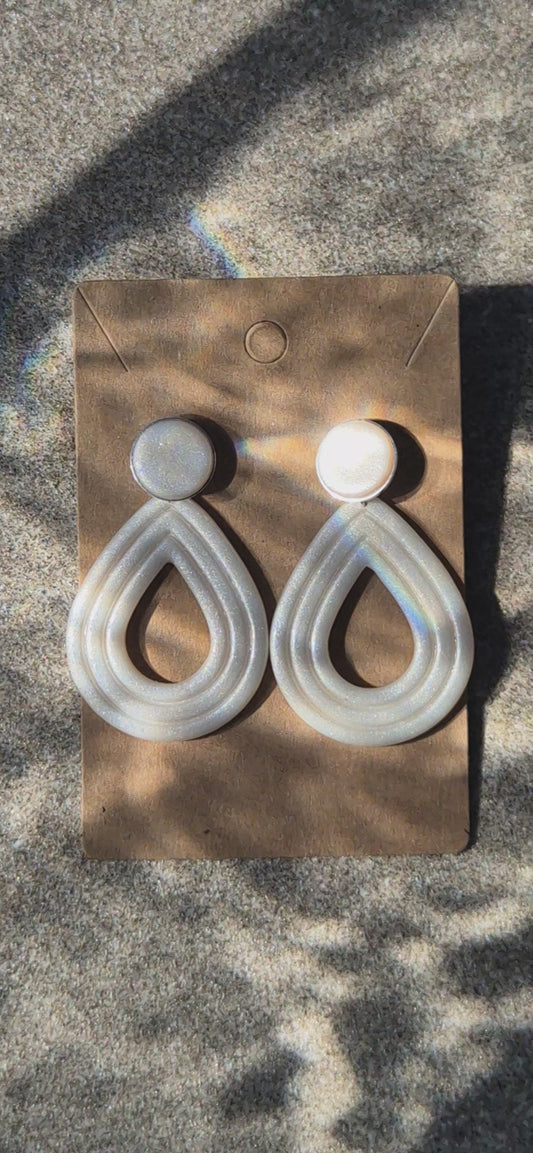 Clou Pendant Goutte Blanc Nacré