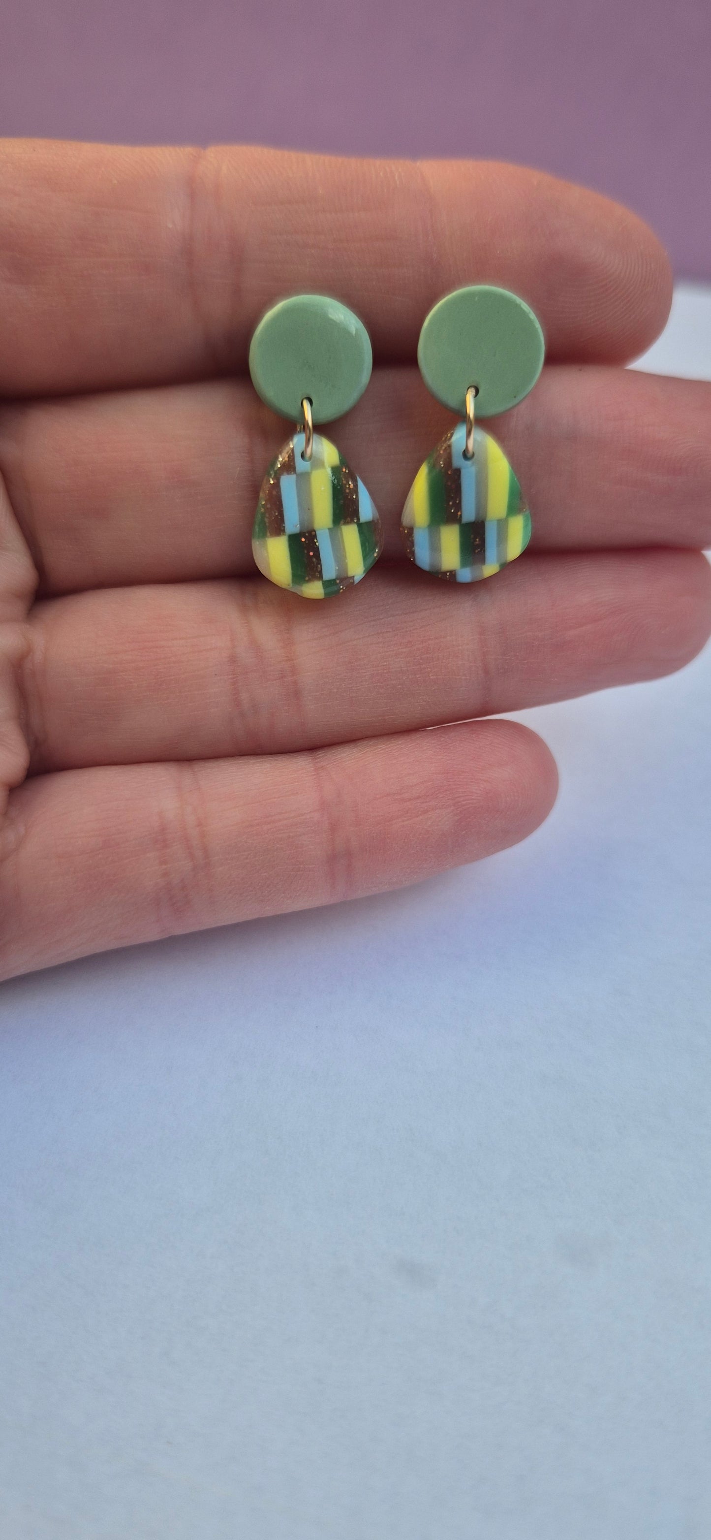 Boucles d'oreilles  Clou vert, petit modèle