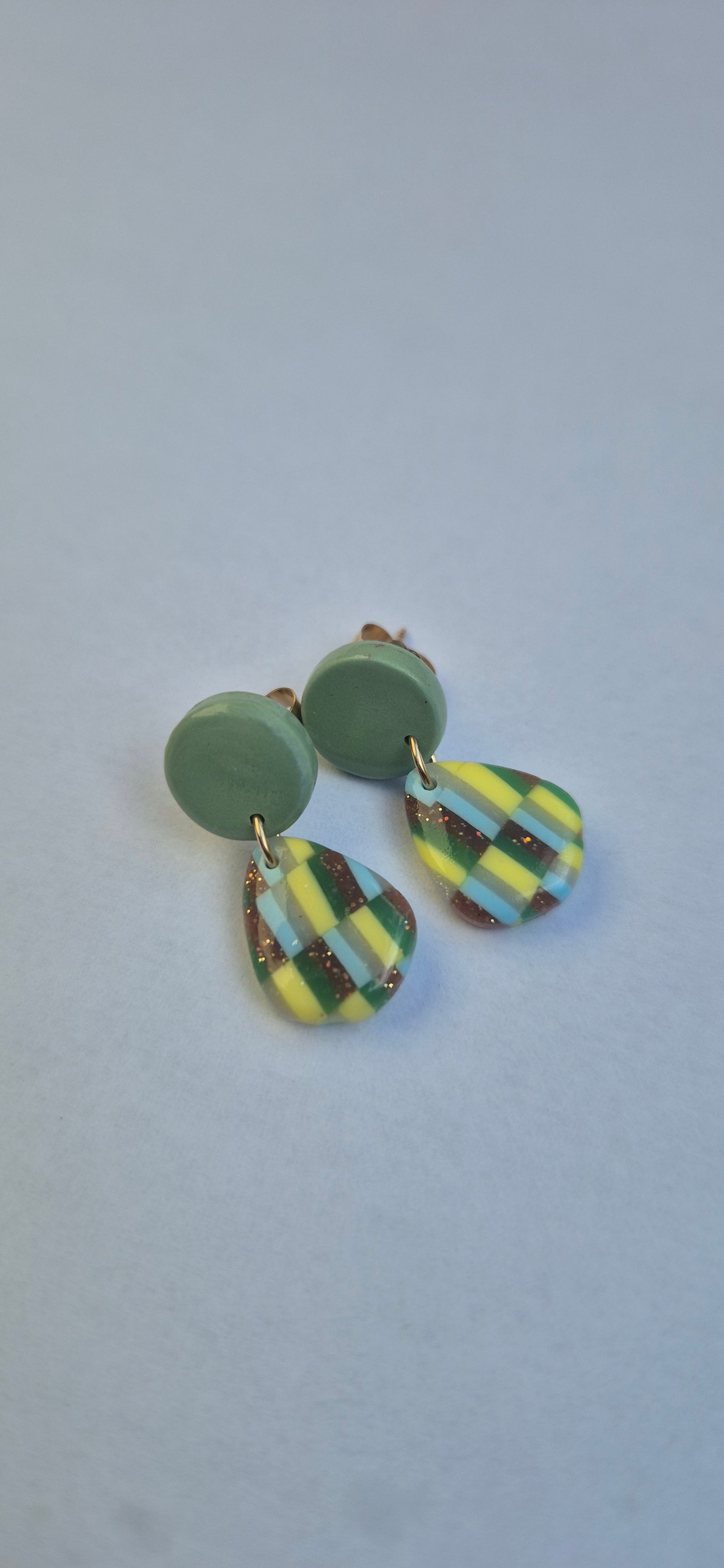 Boucles d'oreilles  Clou vert, petit modèle