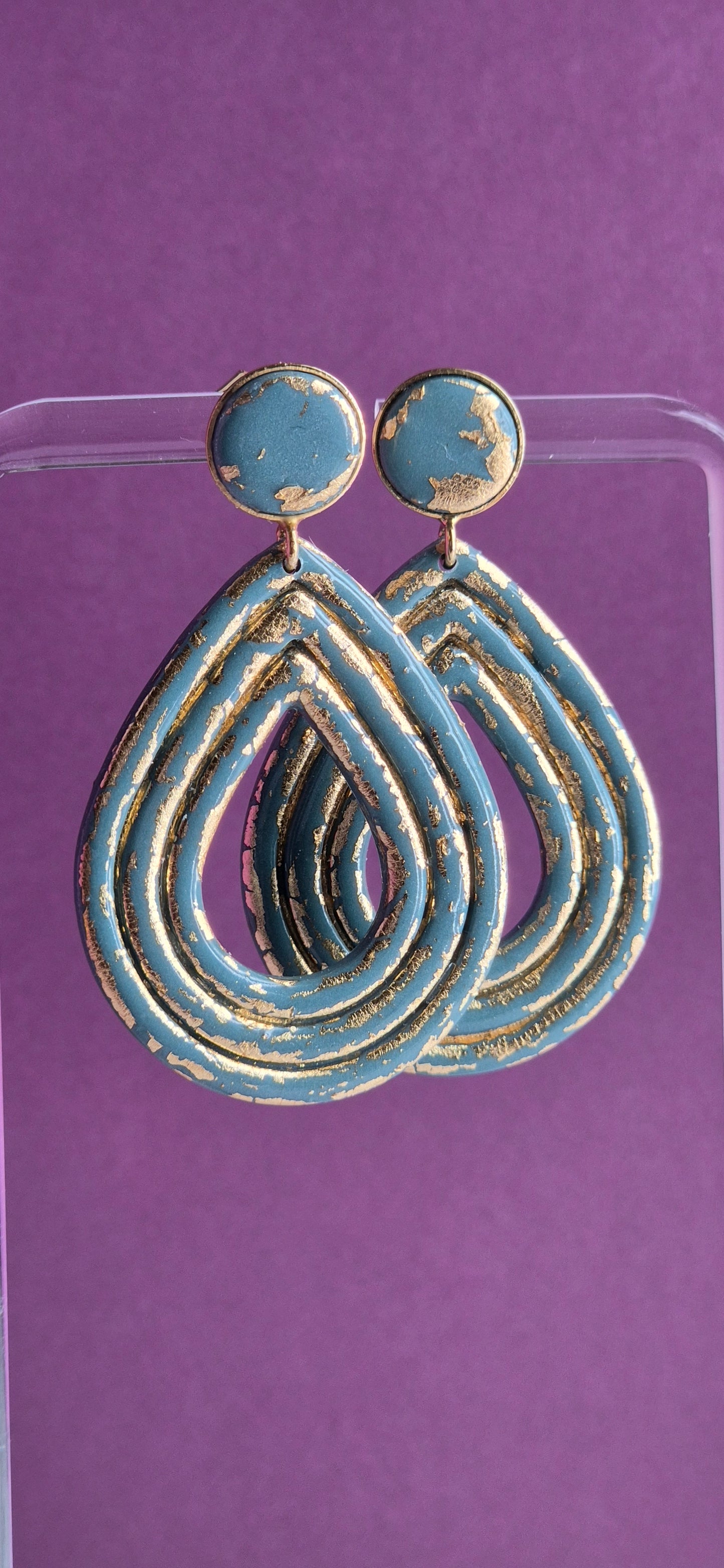 Clou Pendant Goutte bleu  et Doré