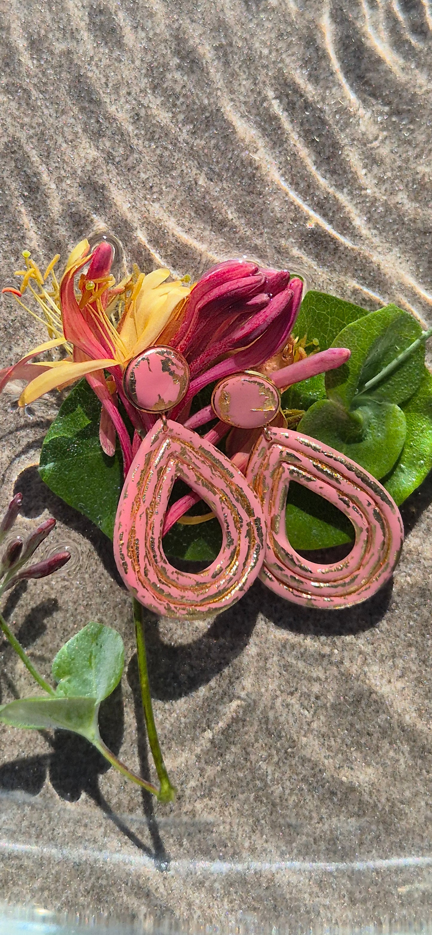 Clou Pendant Goutte Rose et Doré