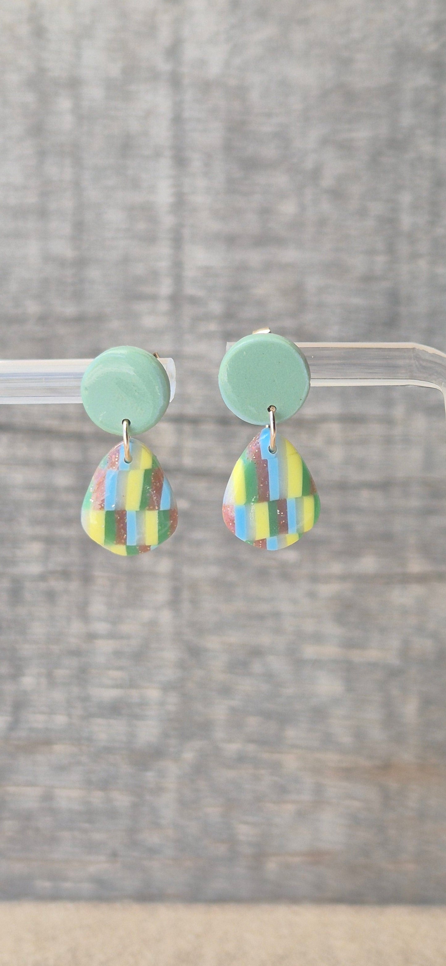Boucles d'oreilles  Clou vert, petit modèle