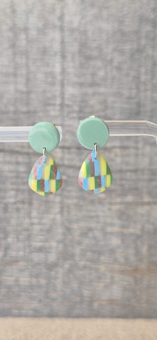 Boucles d'oreilles  Clou vert, petit modèle