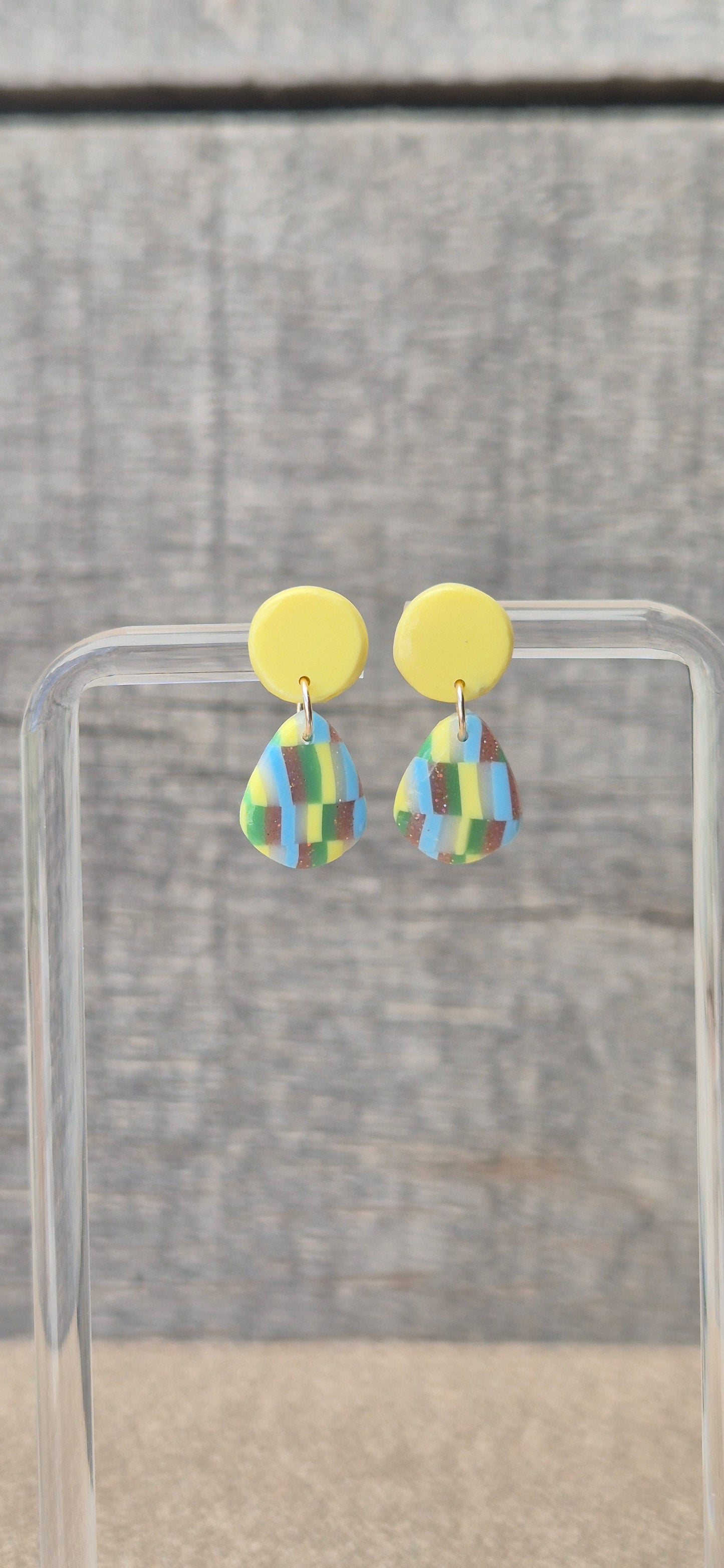 Boucles d'oreilles Clou jaune, petit modèle