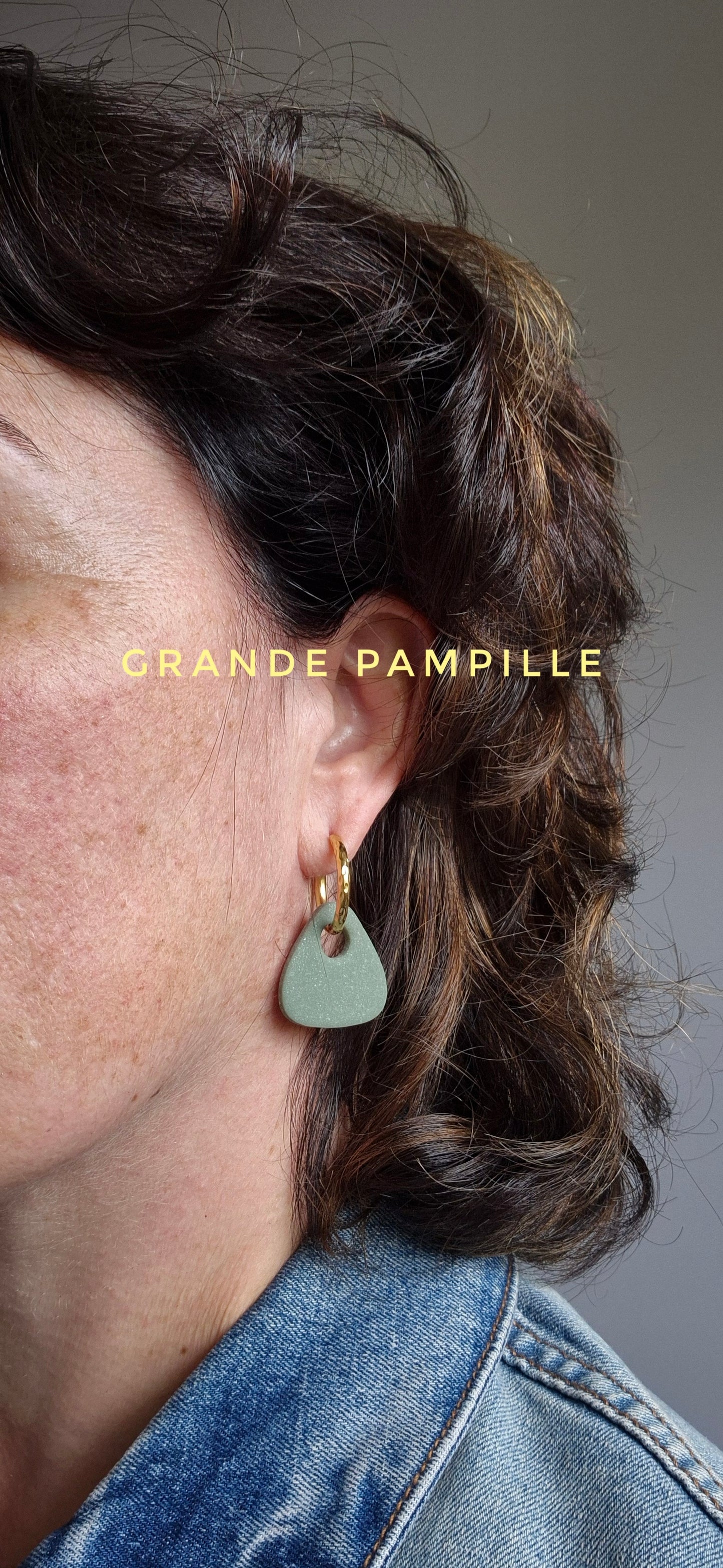 Pampilles vert sapin clair (la paire)